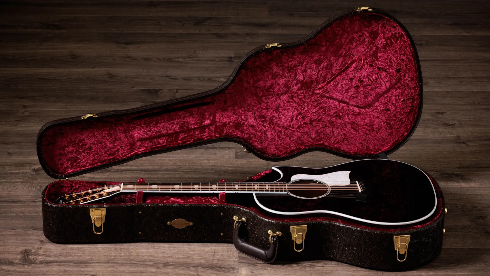 657ce Doce Doble Big Leaf Maple Acoustic-Electric Guitar | Taylor